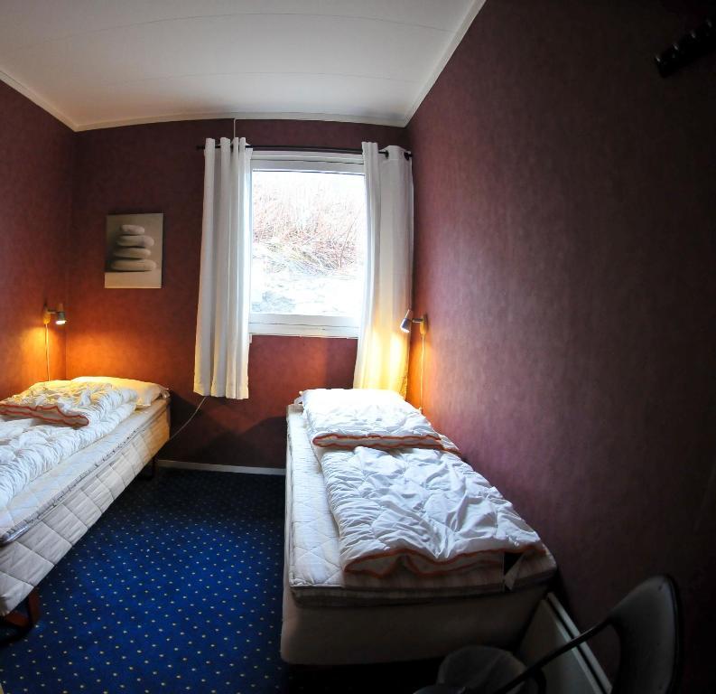 Gulen Dive Resort Dalsøyra Стая снимка